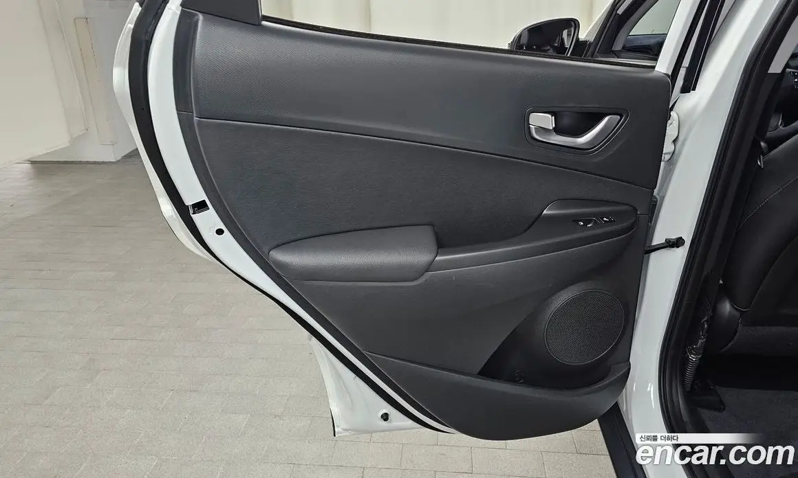 Hyundai Kona 2022 2.0 автомат (гидро), фото 15 Hyundai Kona 2022 2.0 автомат (гидро), фото 15