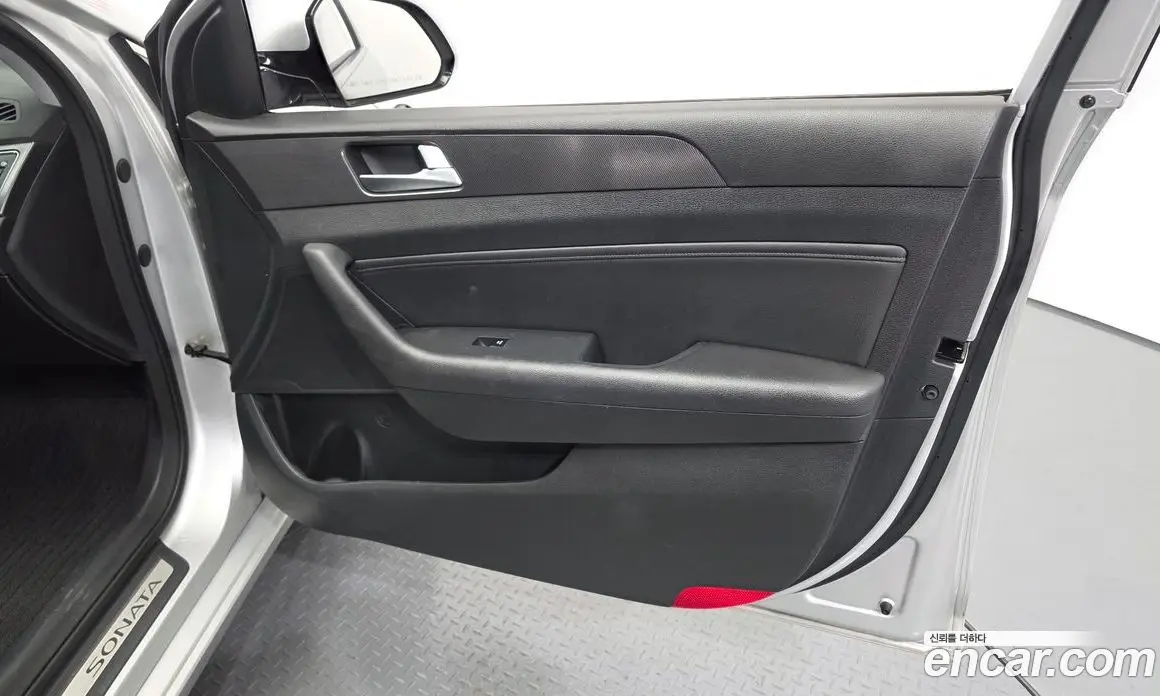 Hyundai Sonata 2014 2.4 автомат (гидро), фото 14 Hyundai Sonata 2014 2.4 автомат (гидро), фото 14