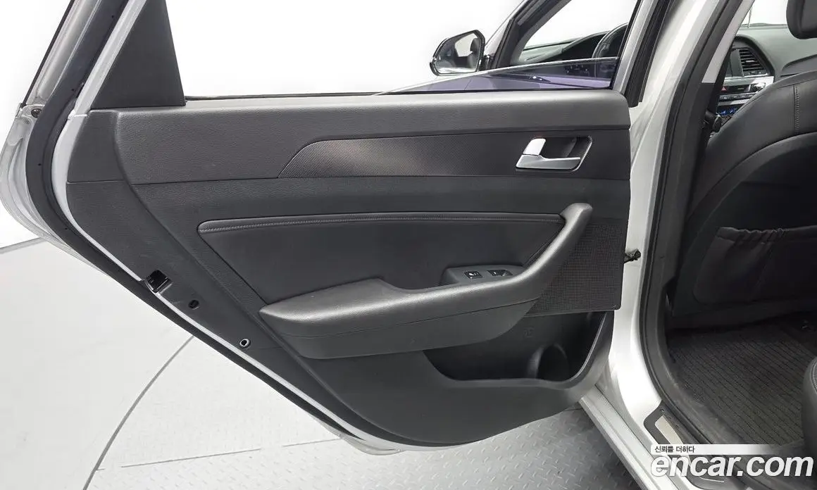 Hyundai Sonata 2014 2.4 автомат (гидро), фото 15 Hyundai Sonata 2014 2.4 автомат (гидро), фото 15