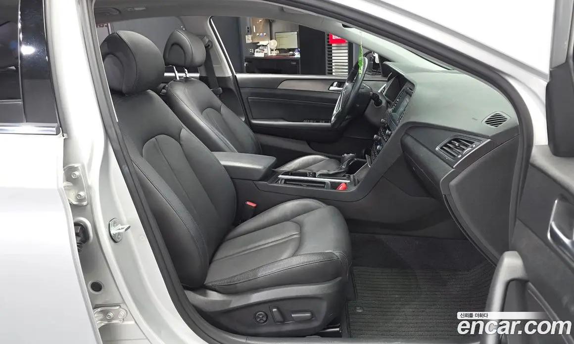 Hyundai Sonata 2014 2.4 автомат (гидро), фото 17 Hyundai Sonata 2014 2.4 автомат (гидро), фото 17