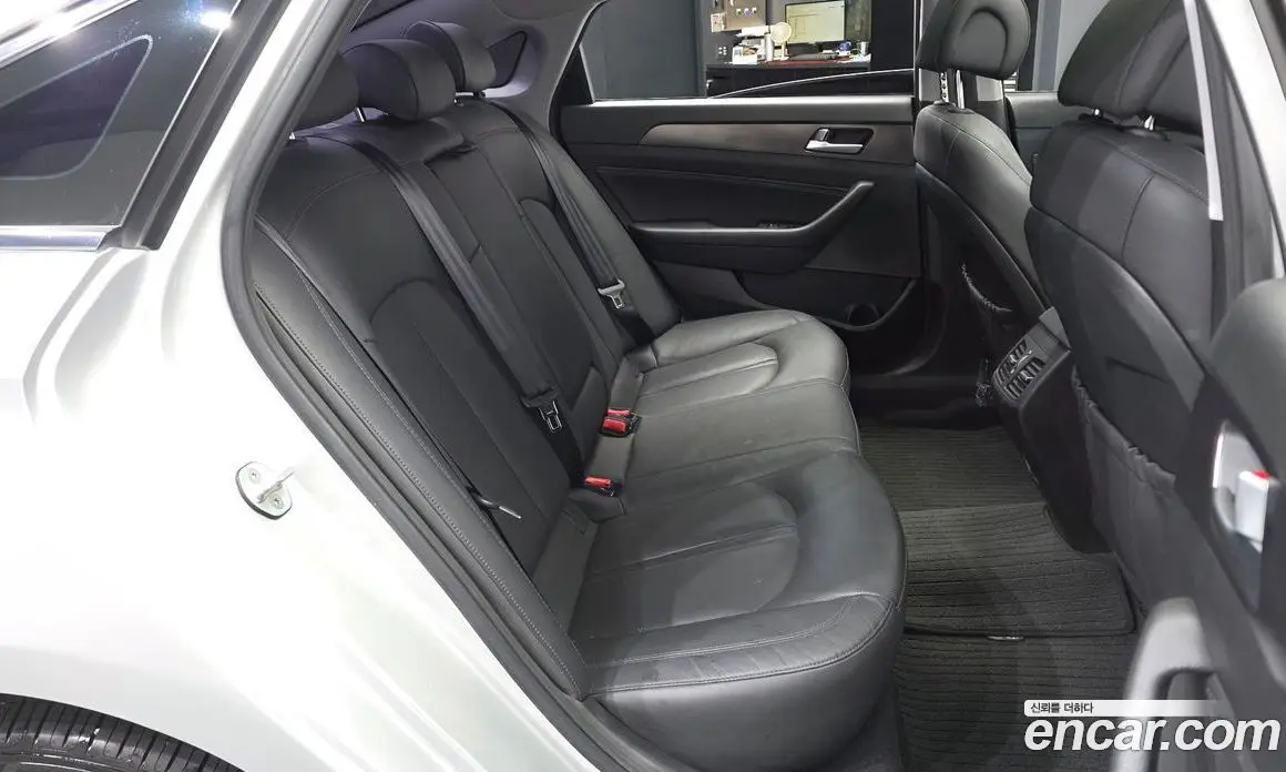 Hyundai Sonata 2014 2.4 автомат (гидро), фото 18 Hyundai Sonata 2014 2.4 автомат (гидро), фото 18