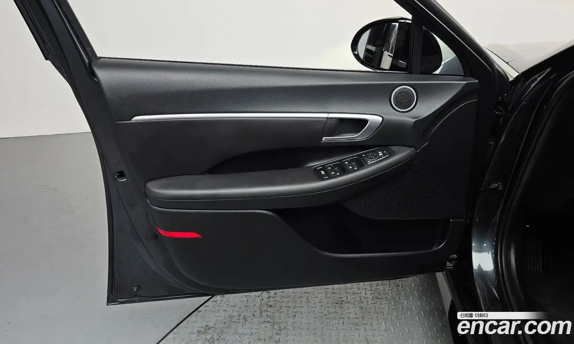 Hyundai Sonata 2023 2.0 автомат (гидро), фото 14