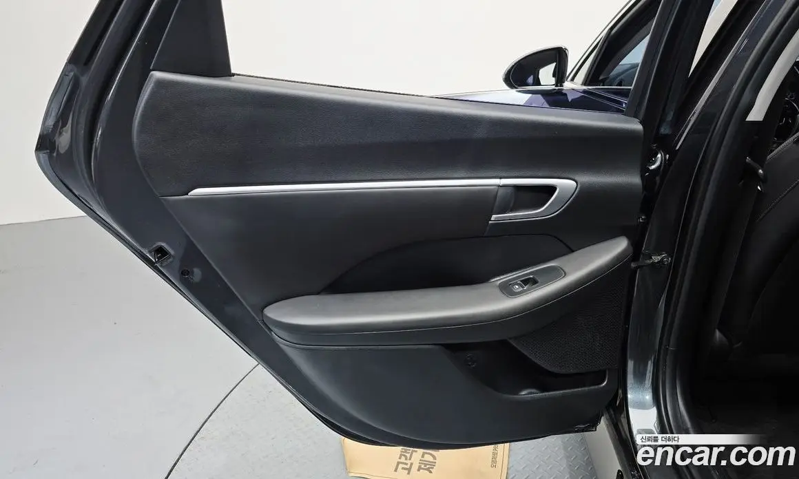 Hyundai Sonata 2023 2.0 автомат (гидро), фото 15