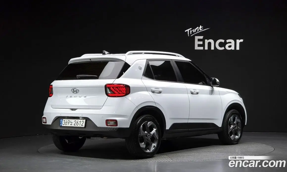 Hyundai Venue 2021 1.6 автомат (гидро), фото 1 Hyundai Venue 2021 1.6 автомат (гидро), фото 1