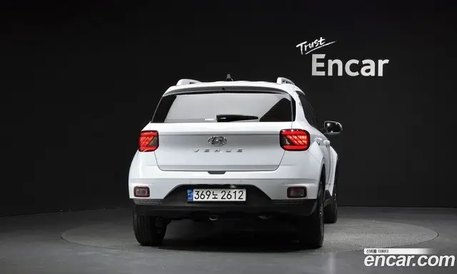 Hyundai Venue 2021 1.6 автомат (гидро), миниатюра 3 Hyundai Venue 2021 1.6 автомат (гидро), миниатюра 3
