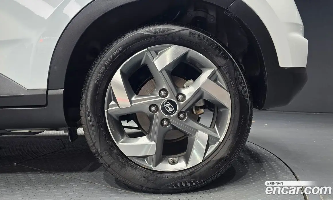 Hyundai Venue 2021 1.6 автомат (гидро), фото 6 Hyundai Venue 2021 1.6 автомат (гидро), фото 6