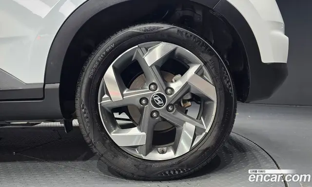 Hyundai Venue 2021 1.6 автомат (гидро), миниатюра 6 Hyundai Venue 2021 1.6 автомат (гидро), миниатюра 6