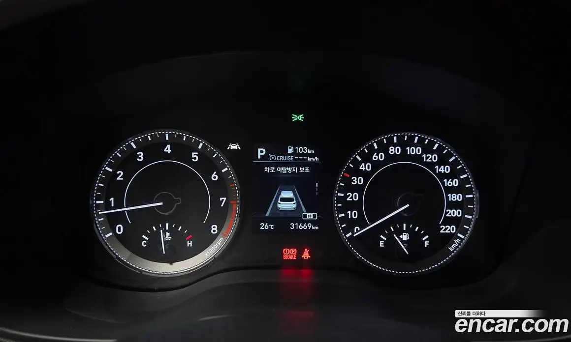 Hyundai Venue 2021 1.6 автомат (гидро), фото 10 Hyundai Venue 2021 1.6 автомат (гидро), фото 10
