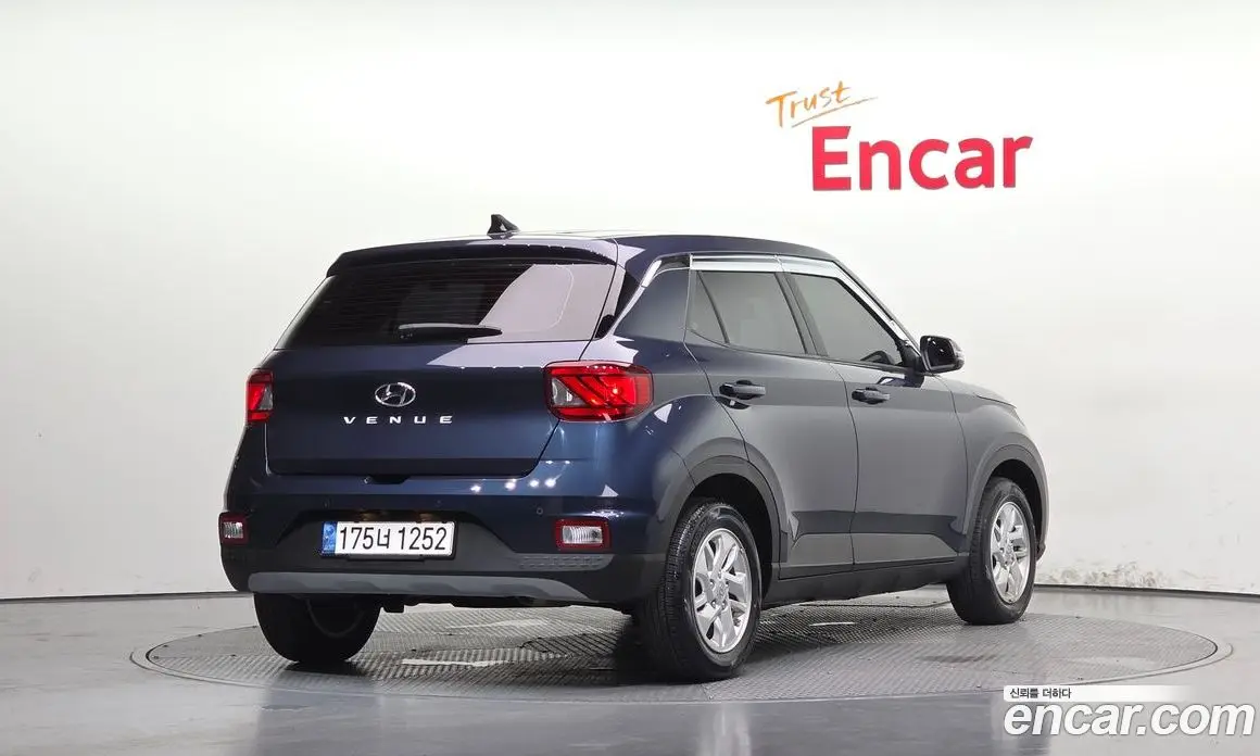 Hyundai Venue 2022 1.6 автомат (гидро), фото 2 Hyundai Venue 2022 1.6 автомат (гидро), фото 2
