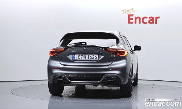 Infiniti Q30 2017 2.0 автомат (гидро), миниатюра 4 Infiniti Q30 2017 2.0 автомат (гидро), миниатюра 4