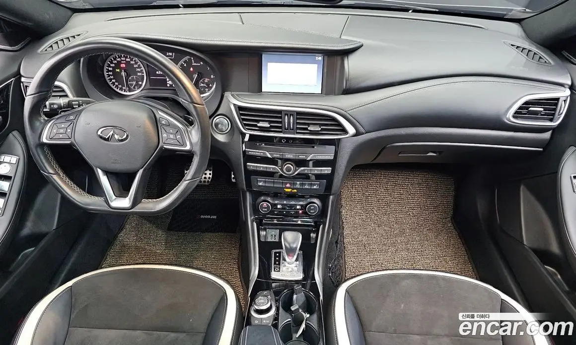 Infiniti Q30 2017 2.0 автомат (гидро), фото 10 Infiniti Q30 2017 2.0 автомат (гидро), фото 10