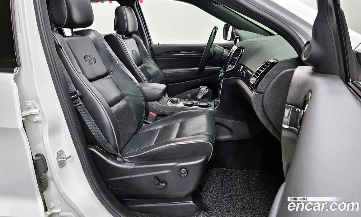 Jeep Cherokee 2019 3.6 автомат (гидро), фото 11