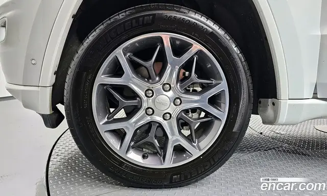 Jeep Cherokee 2019 3.6 автомат (гидро), миниатюра 5