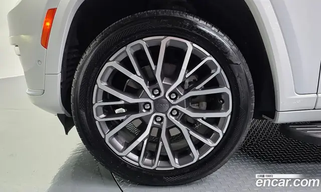Jeep Cherokee 2021 3.6 автомат (гидро), миниатюра 4 Jeep Cherokee 2021 3.6 автомат (гидро), миниатюра 4