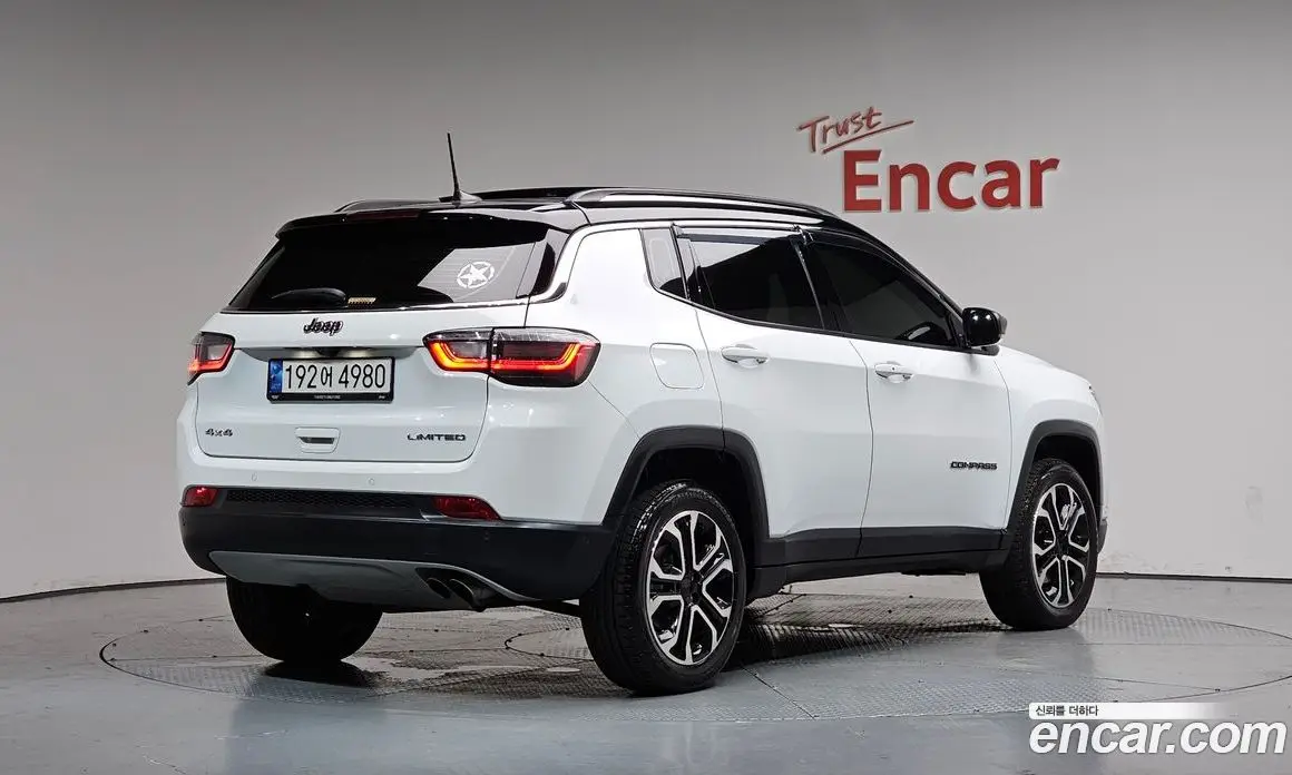 Jeep Compass 2022 2.4 автомат (гидро), фото 2 Jeep Compass 2022 2.4 автомат (гидро), фото 2