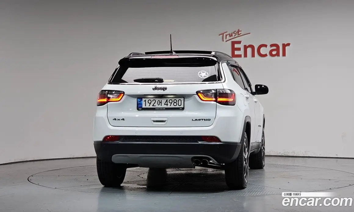 Jeep Compass 2022 2.4 автомат (гидро), фото 4 Jeep Compass 2022 2.4 автомат (гидро), фото 4