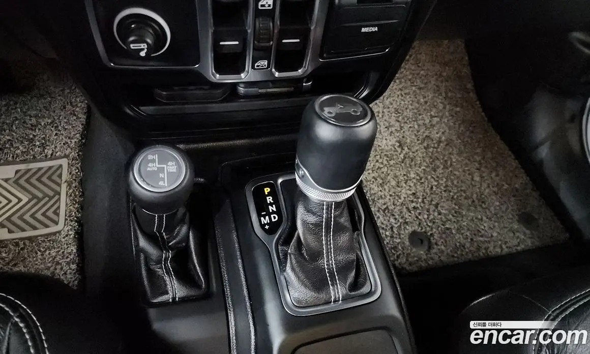 Jeep Wrangler 2019 2.0 автомат (гидро), фото 12