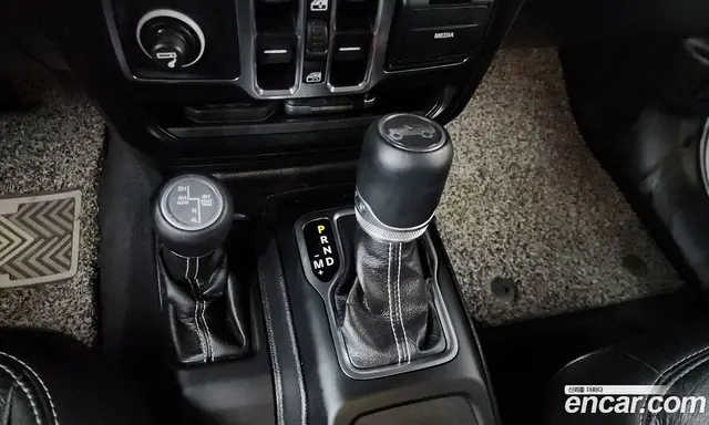 Jeep Wrangler 2019 2.0 автомат (гидро), миниатюра 12
