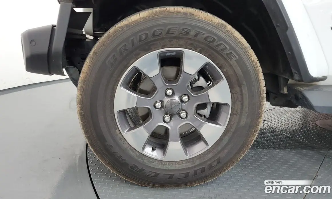 Jeep Wrangler 2019 2.0 автомат (гидро), фото 5