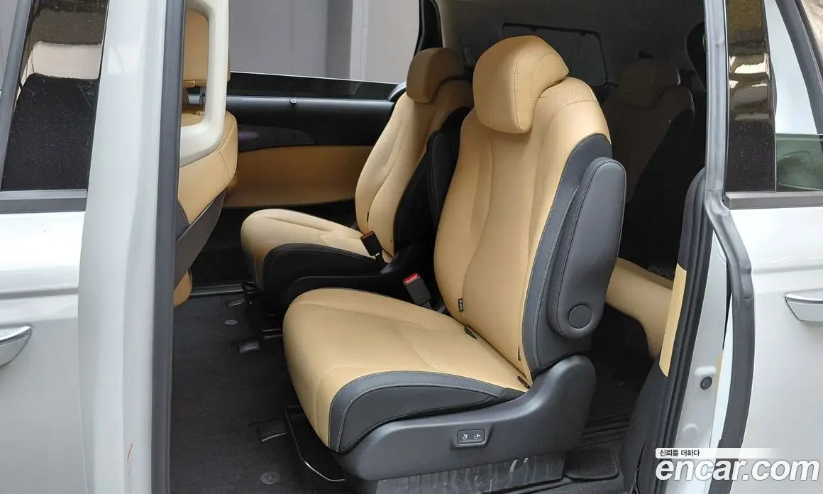 Kia Carnival 2022 3.5 автомат (гидро), фото 17