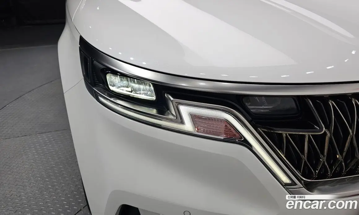 Kia Carnival 2023 2.2 автомат (гидро), фото 8