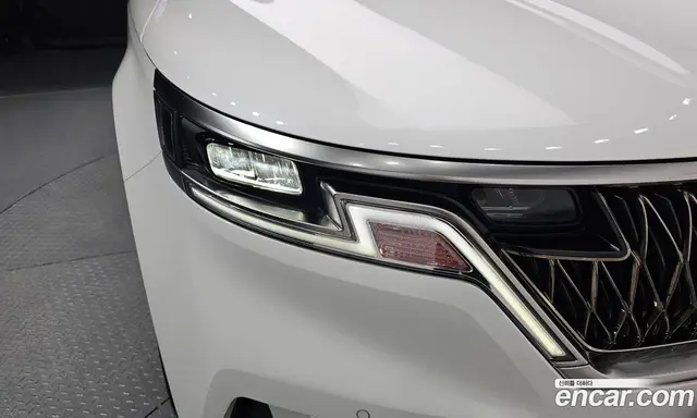 Kia Carnival 2023 2.2 автомат (гидро), миниатюра 8