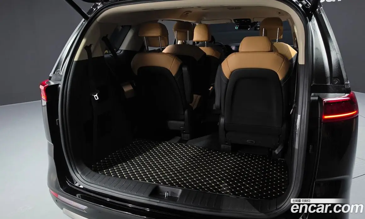 Kia Carnival 2023 3.5 автомат (гидро), фото 18 Kia Carnival 2023 3.5 автомат (гидро), фото 18
