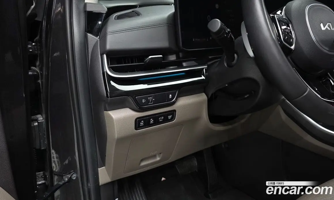 Kia Carnival 2024 1.6 автомат (гидро), фото 19