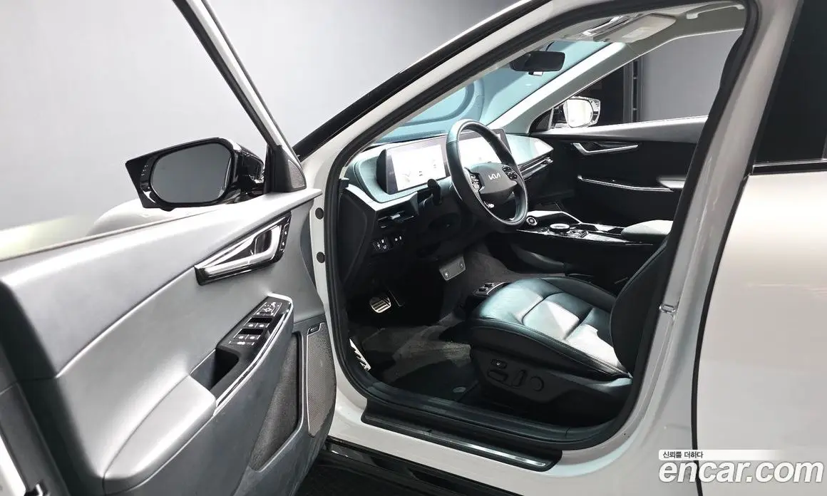 Kia EV6 2023 0.1 автомат (гидро), фото 13