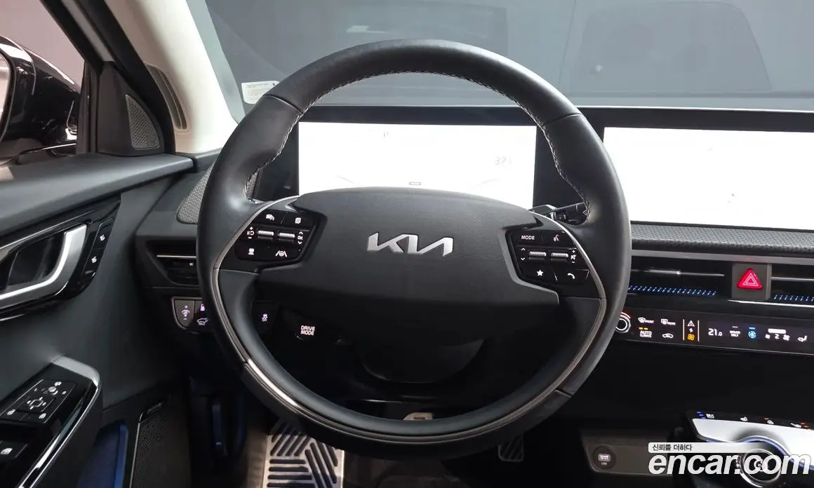 Kia EV6 2023 0.1 автомат (гидро), фото 19