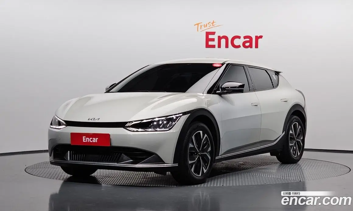 Kia EV6 2023 0.1 автомат (гидро), фото 1 Kia EV6 2023 0.1 автомат (гидро), фото 1