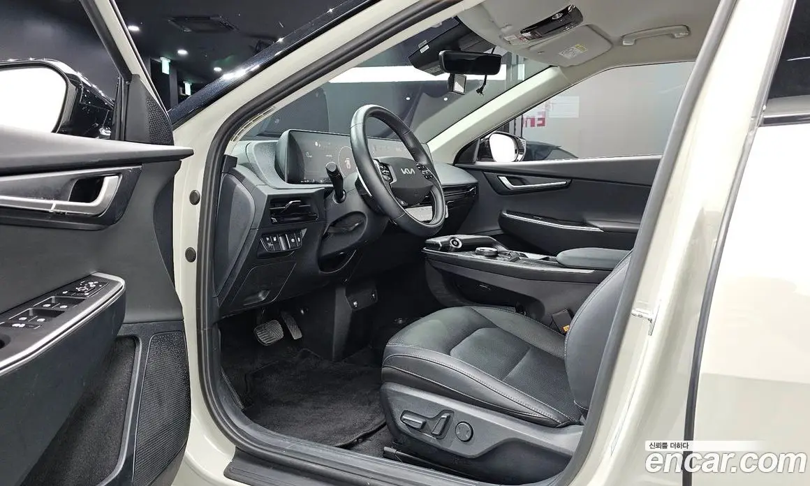 Kia EV6 2023 0.1 автомат (гидро), фото 13 Kia EV6 2023 0.1 автомат (гидро), фото 13