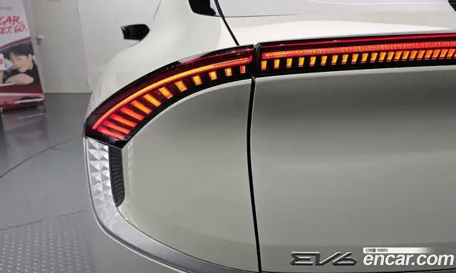 Kia EV6 2023 0.1 автомат (гидро), миниатюра 9 Kia EV6 2023 0.1 автомат (гидро), миниатюра 9