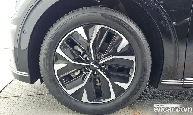 Kia EV6 2023 0.1 автомат (гидро), миниатюра 5