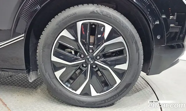 Kia EV6 2023 0.1 автомат (гидро), миниатюра 7