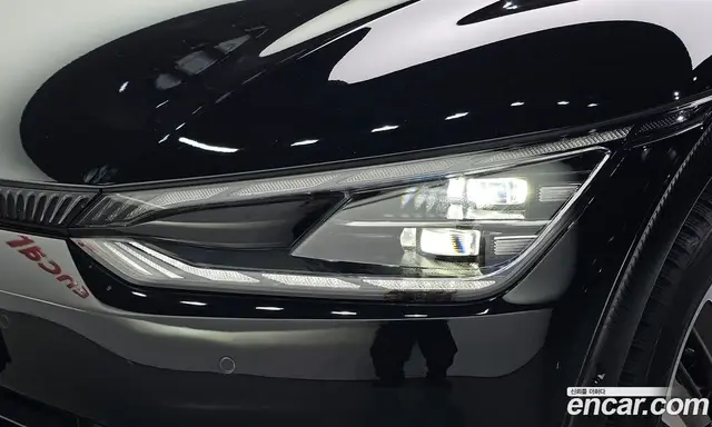 Kia EV6 2023 0.1 автомат (гидро), миниатюра 8