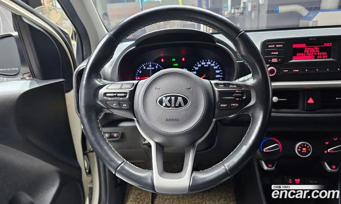 Kia Morning 2019 1.0 автомат (гидро), фото 19