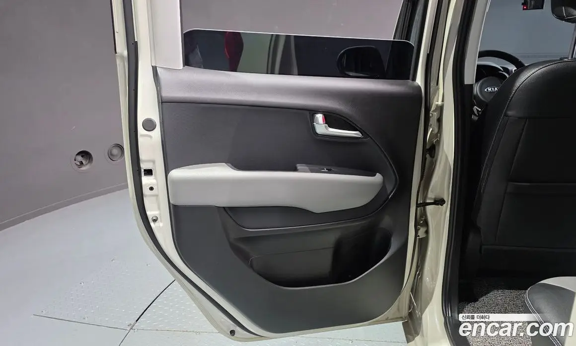 Kia Ray 2021 1.0 автомат (гидро), фото 15 Kia Ray 2021 1.0 автомат (гидро), фото 15