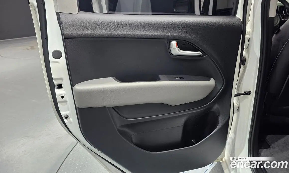 Kia Ray 2025 1.0 автомат (гидро), фото 15 Kia Ray 2025 1.0 автомат (гидро), фото 15