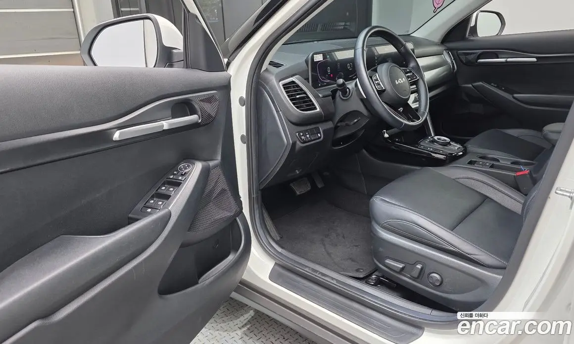 Kia Seltos 2024 2.0 автомат (гидро), фото 13