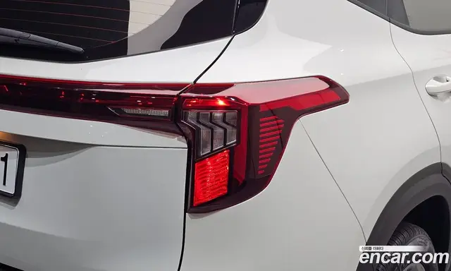 Kia Seltos 2024 2.0 автомат (гидро), миниатюра 9