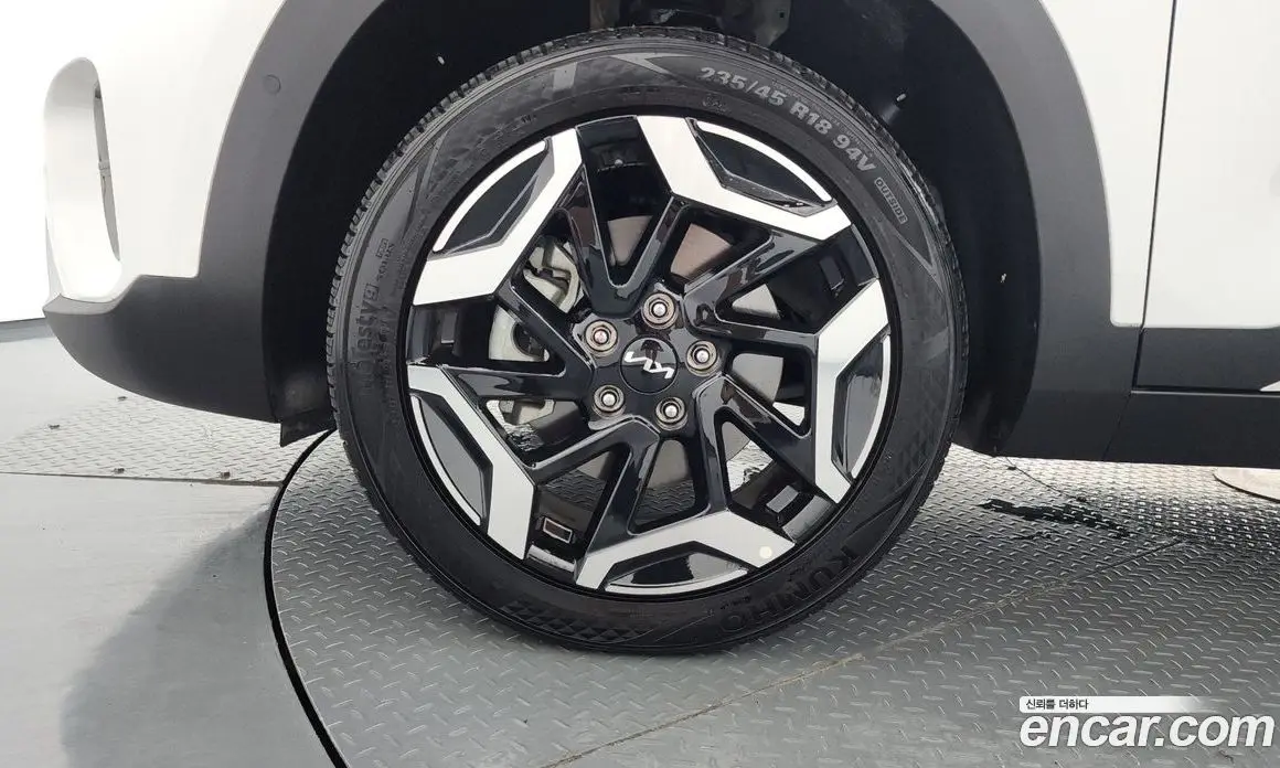 Kia Seltos 2025 1.6 автомат (гидро), фото 5 Kia Seltos 2025 1.6 автомат (гидро), фото 5