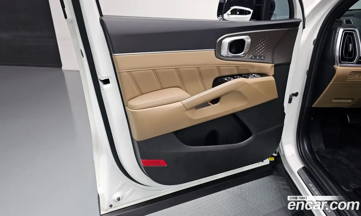 Kia Sorento 2024 1.6 автомат (гидро), фото 14 Kia Sorento 2024 1.6 автомат (гидро), фото 14