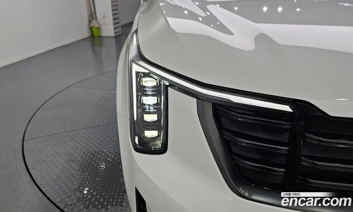 Kia Sorento 2024 1.6 автомат (гидро), фото 8 Kia Sorento 2024 1.6 автомат (гидро), фото 8