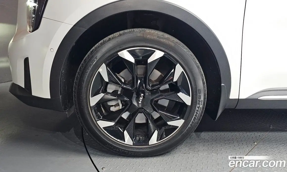 Kia Sorento 2024 2.5 автомат (гидро), фото 4 Kia Sorento 2024 2.5 автомат (гидро), фото 4