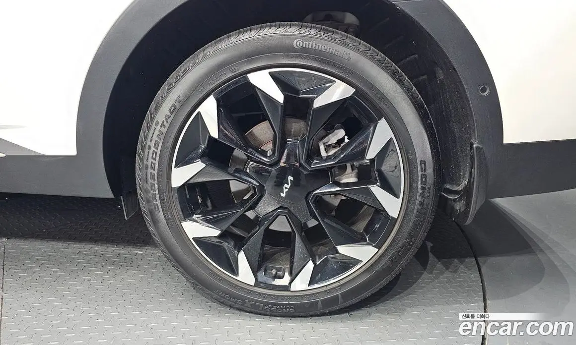 Kia Sorento 2024 2.5 автомат (гидро), фото 6 Kia Sorento 2024 2.5 автомат (гидро), фото 6