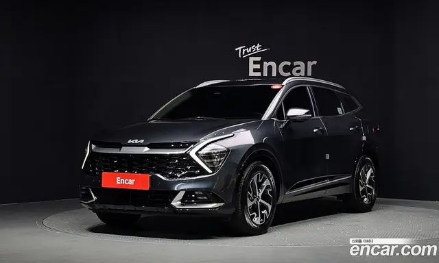 Kia Sportage, 2023, 20 570 км