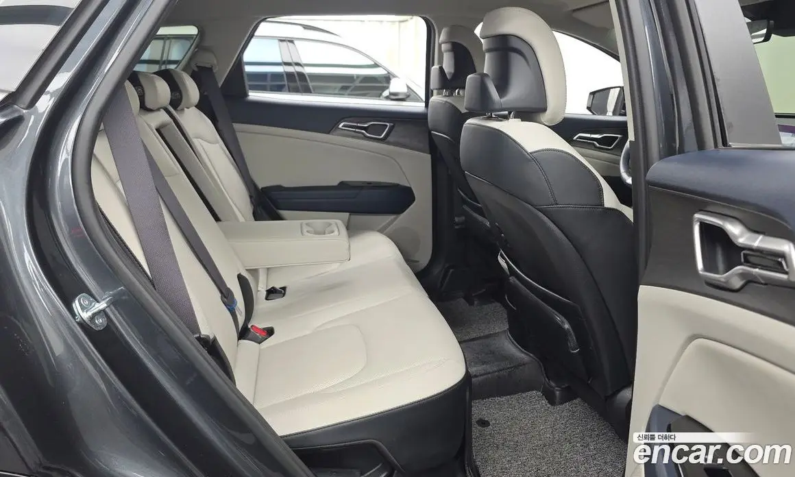 Kia Sportage 2023 1.6 автомат (гидро), фото 18 Kia Sportage 2023 1.6 автомат (гидро), фото 18