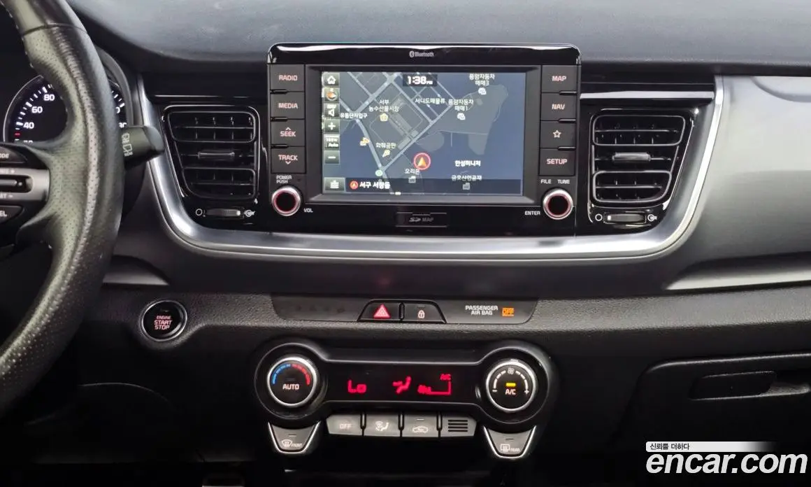 Kia Stonic 2018 1.4 автомат (гидро), фото 19