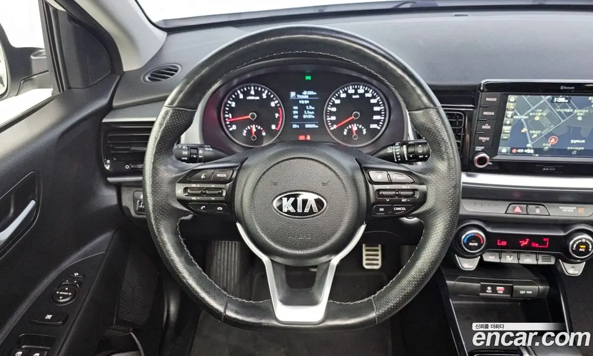 Kia Stonic 2018 1.4 автомат (гидро), фото 20